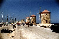 Rhodos Stadt, Mandraki-Hafen